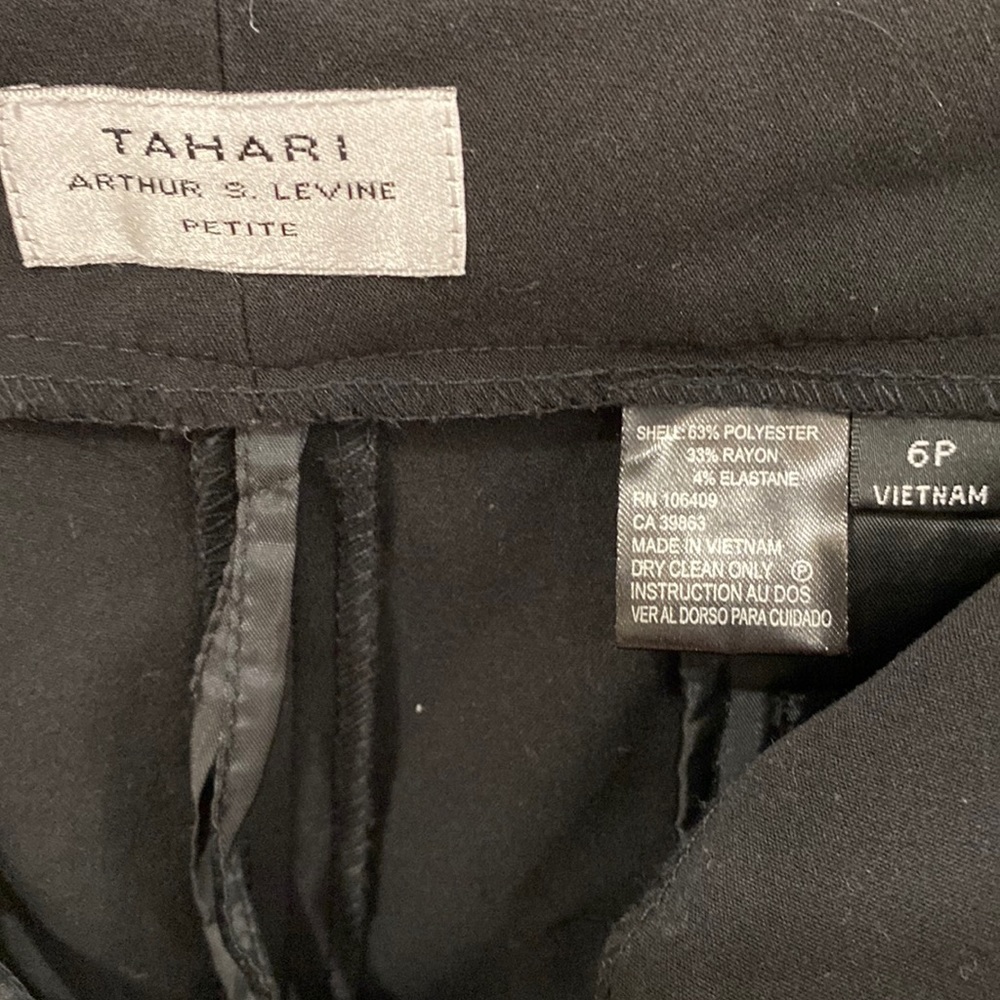 Tahari size 6p black dress pants